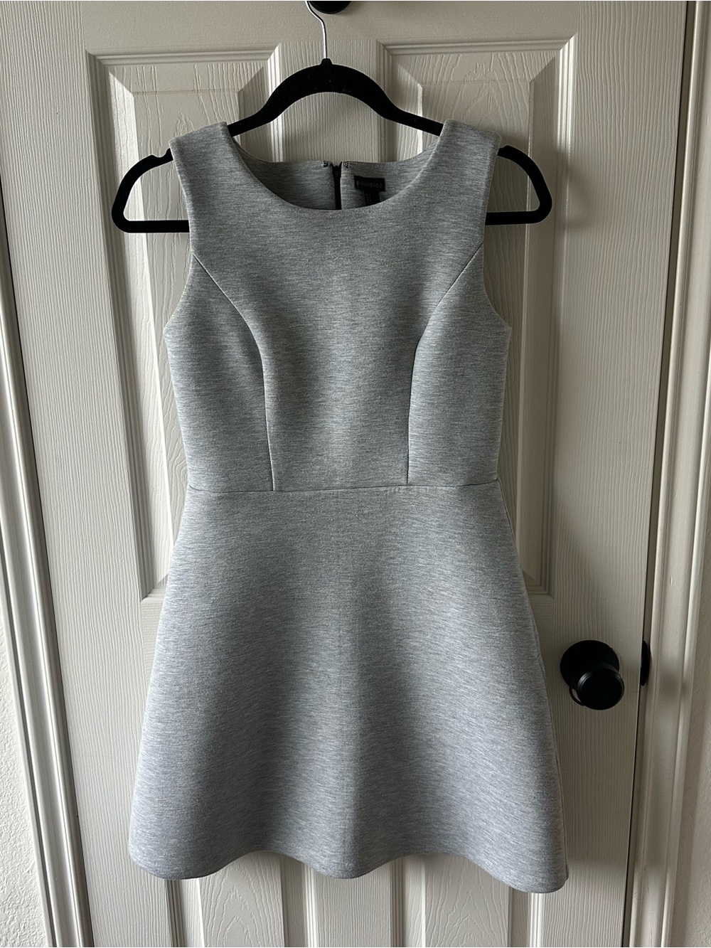 Paraphrase Sleeveless Grey Fit-and-Flare Dress Size 2